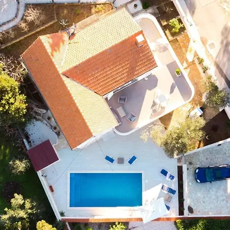 Lili-with Pool Near The Sea Holiday home Splitska